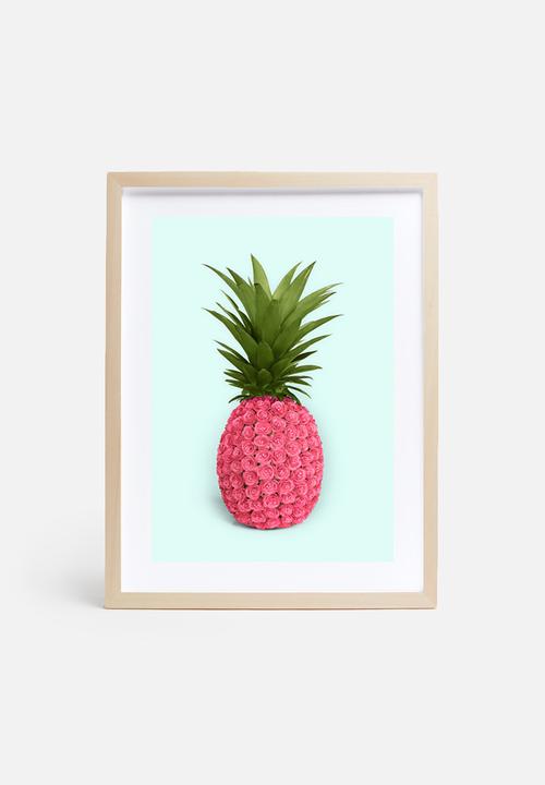 Paul Fuentes - Pineapple roses