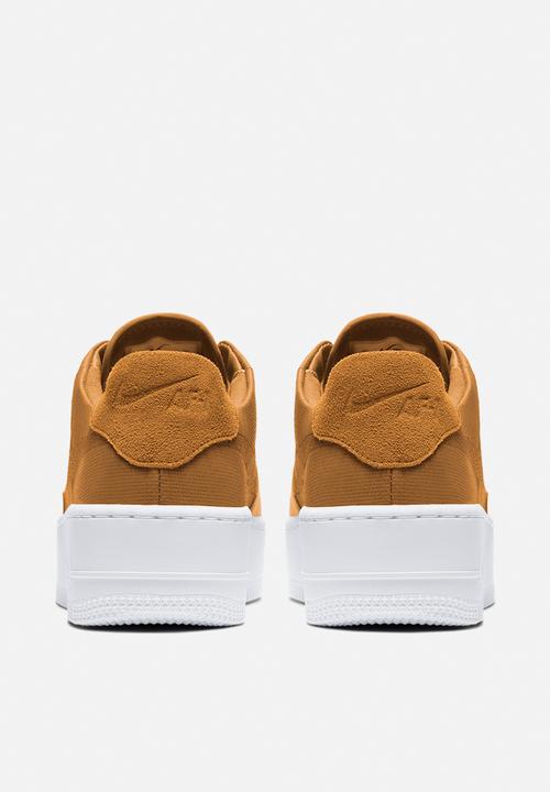 Nike - Air Force 1 Sage Low Lux - wheat/wheat-metallic gold-white