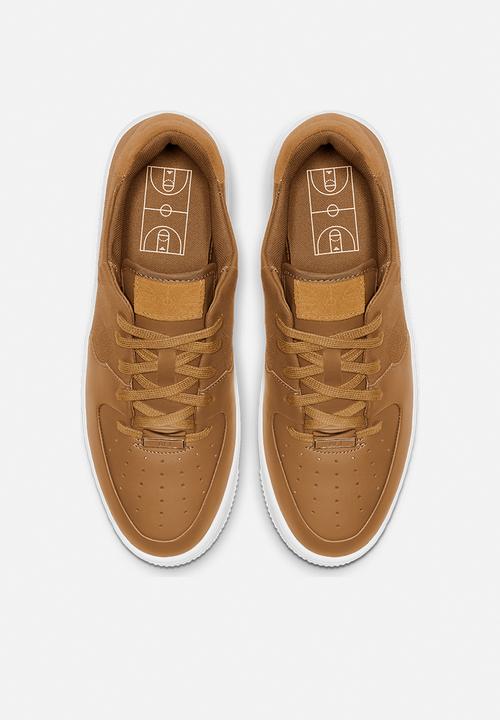 Nike - Air Force 1 Sage Low Lux - wheat/wheat-metallic gold-white