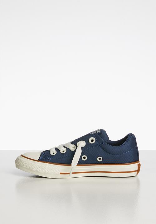 Converse - Chuck Taylor All Star street style sneaker - navy
