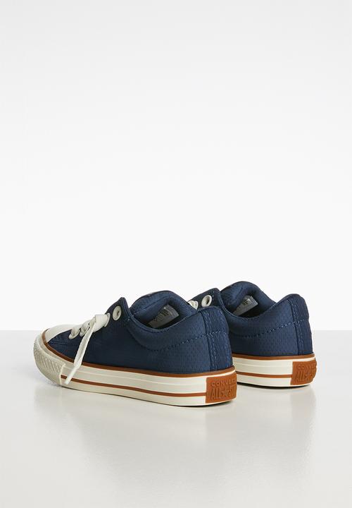 Converse - Chuck Taylor All Star street style sneaker - navy