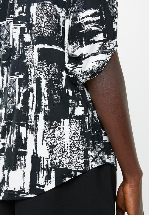 Revenge - Shell sleeve top - black & white