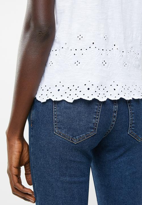New Look - Broderie tee - white