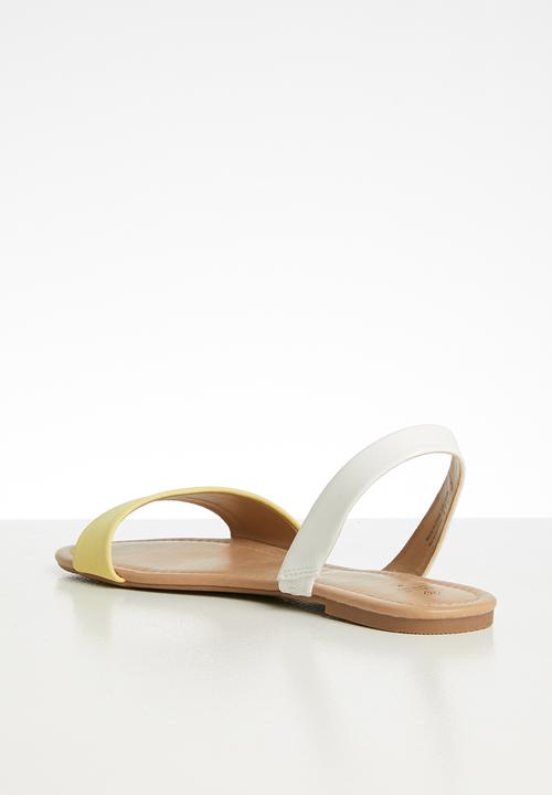Call It Spring - Waliweth sandal - light yellow