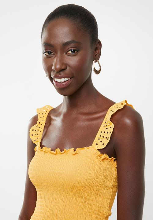 New Look - Shirred trim sleeveless vest - yellow