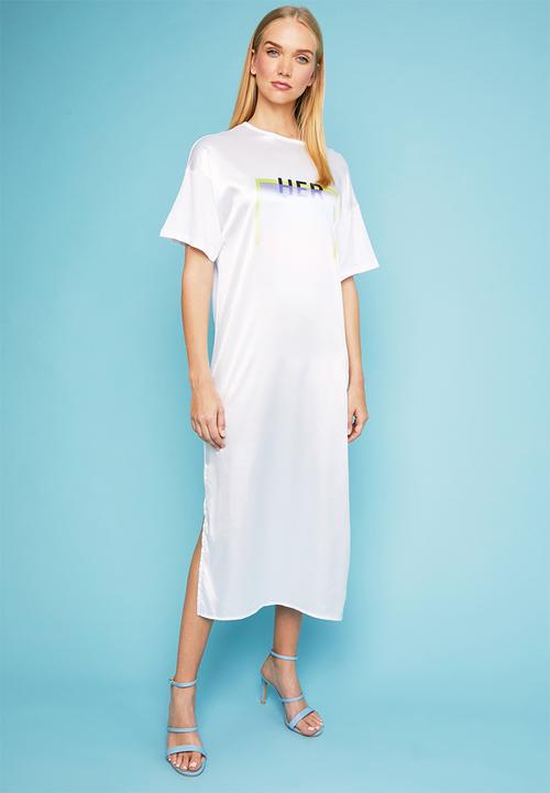 Superbalist - Combo fabric printed T-shirt dress - white