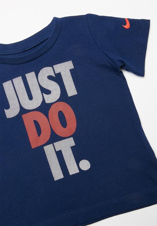 Nike - Short sleeve tee & short set - red & blue