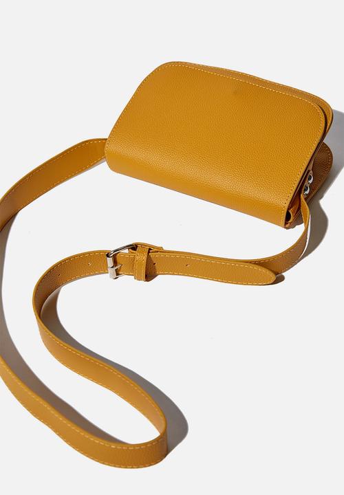 Cotton On - Saddle cross body bag - yellow 