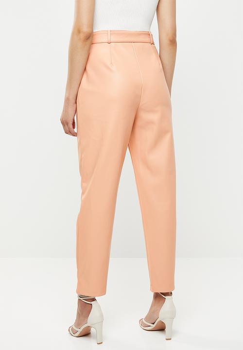Missguided - Faux leather tie waist trousers - peach