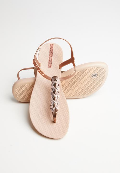 Ipanema - Charm vi fem braided T-strap sandal - pink & rose gold