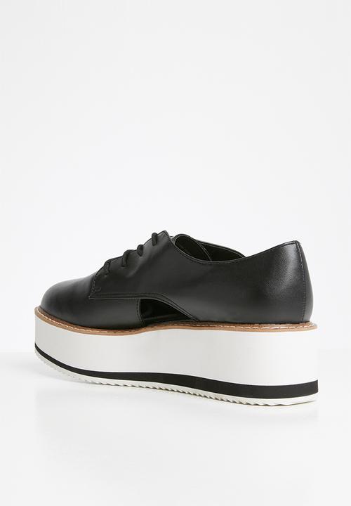 Steve Madden - Gina brogue - black