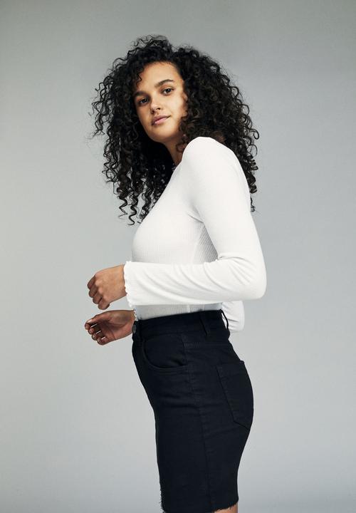 Cotton On - Classic stretch denim mini skirt - black