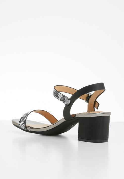 Butterfly Feet - Marie heel - black