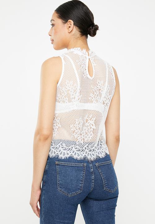 Missguided - Sleeveless high neck lace blouse - white