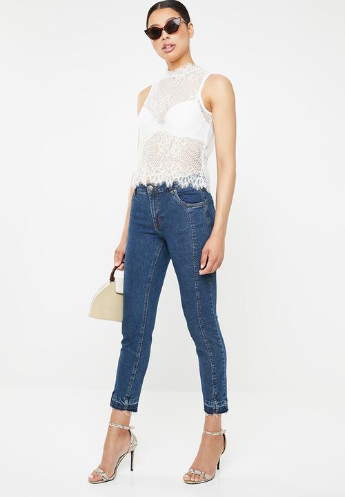 Missguided - Sleeveless high neck lace blouse - white