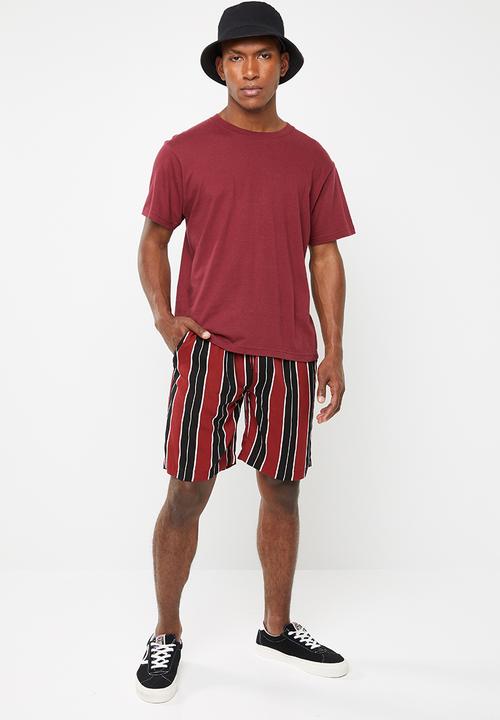 Brave Soul - Rock shorts - burgundy & black
