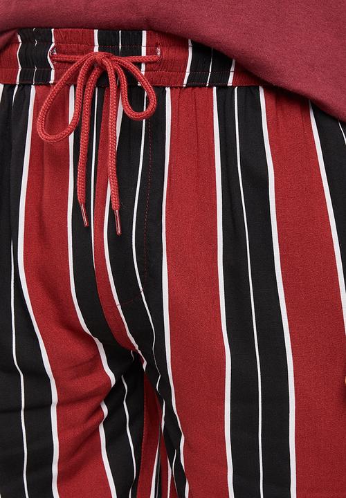 Brave Soul - Rock shorts - burgundy & black