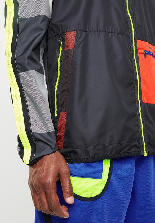 Nike - Nike wild run windrunner jacket - multi