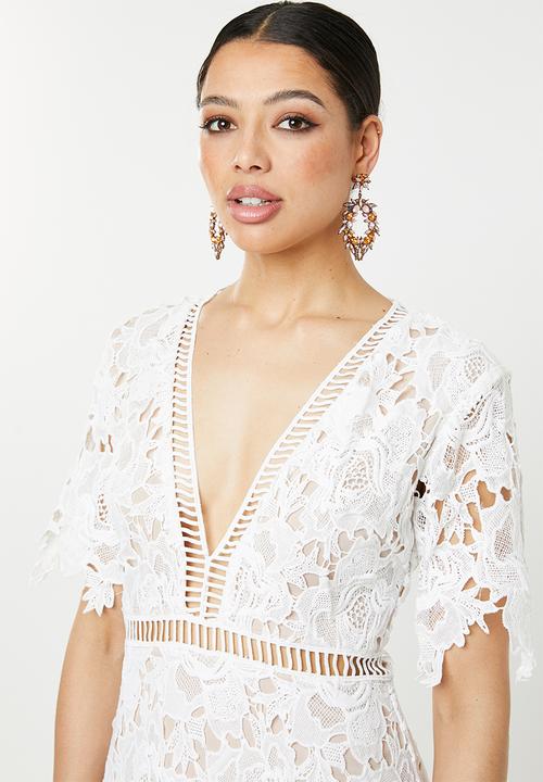 Missguided - Lace applique V-neck shift dress - white