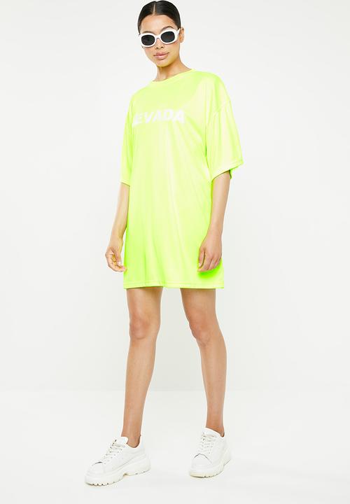 Missguided - Oversized short sleeve fluorescent nevada T-shirt dress - green