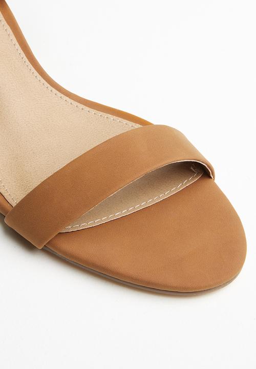 Madison® - Charlie ankle strap wedge - brown