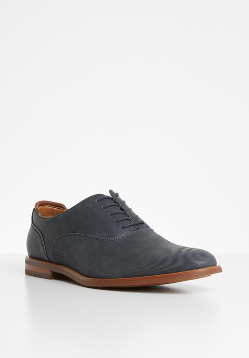 Call It Spring - Christo - navy