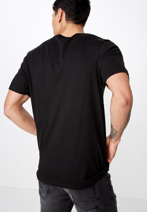 Cotton On - Tbar photo short sleeve tee - black