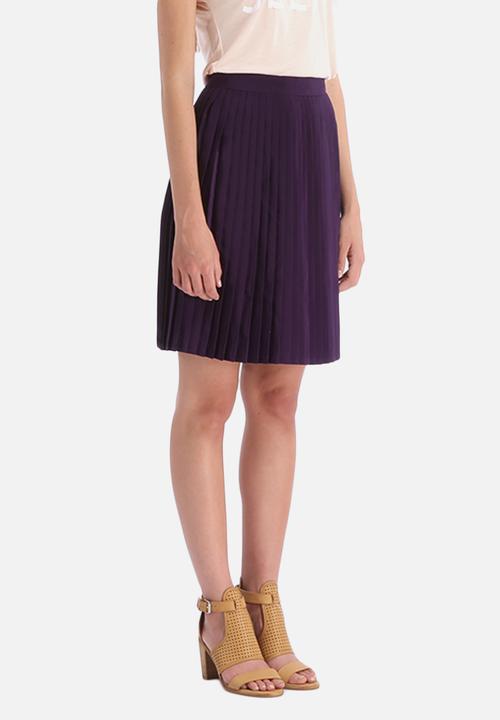 American Apparel - Pleated Skirt