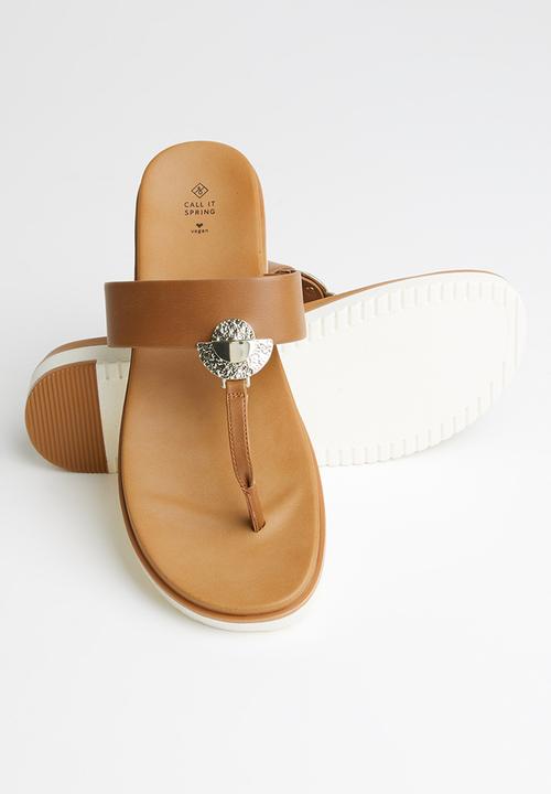 Call It Spring - Etches sandal - brown