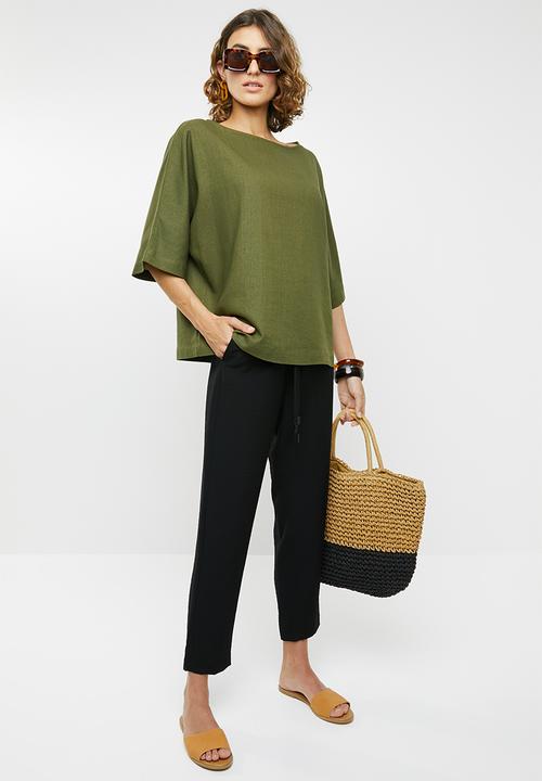edit - Boxy linen top - green