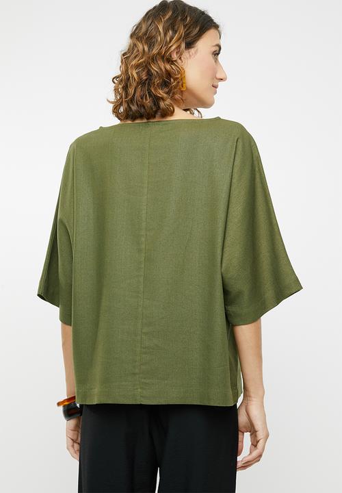 edit - Boxy linen top - green