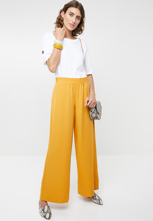edit - Rolled sleeve tee - white