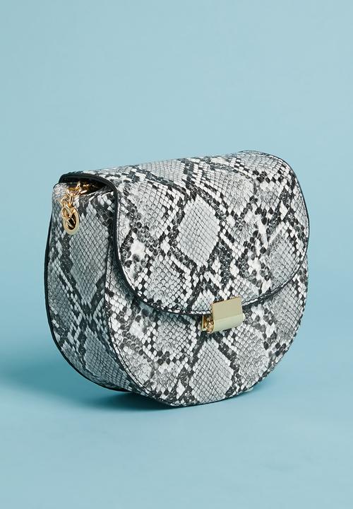 Superbalist - Carez snake print bag - black & white