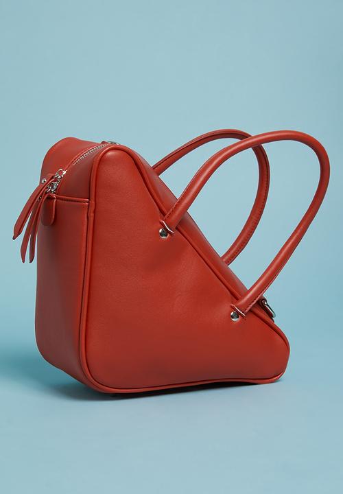 Superbalist - Triangular shape bag - red