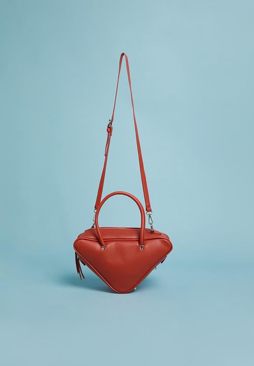 Superbalist - Triangular shape bag - red