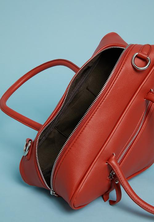 Superbalist - Triangular shape bag - red