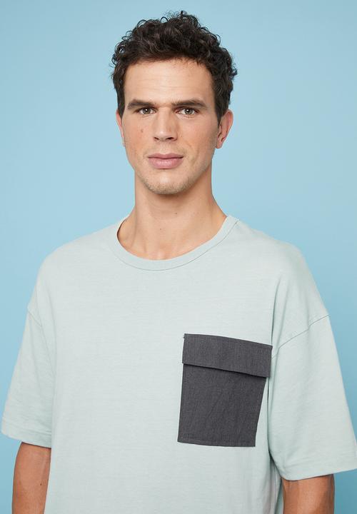 Superbalist - Utility pocket loose fit tee - blue 