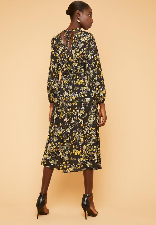 Superbalist - Lantern sleeve dress - black