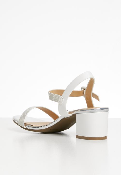 Butterfly Feet - Marie heel - white