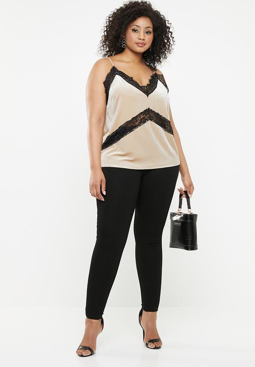 Missguided - Curve velvet lace cami top - beige & black 