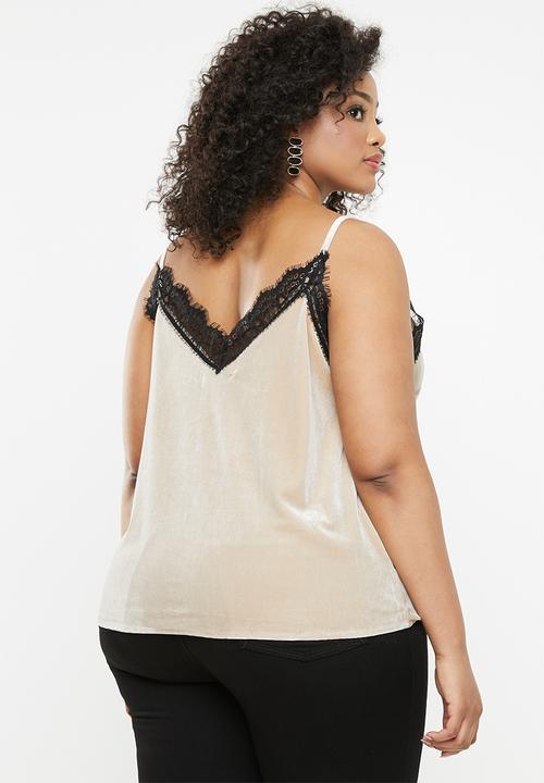 Missguided - Curve velvet lace cami top - beige & black 