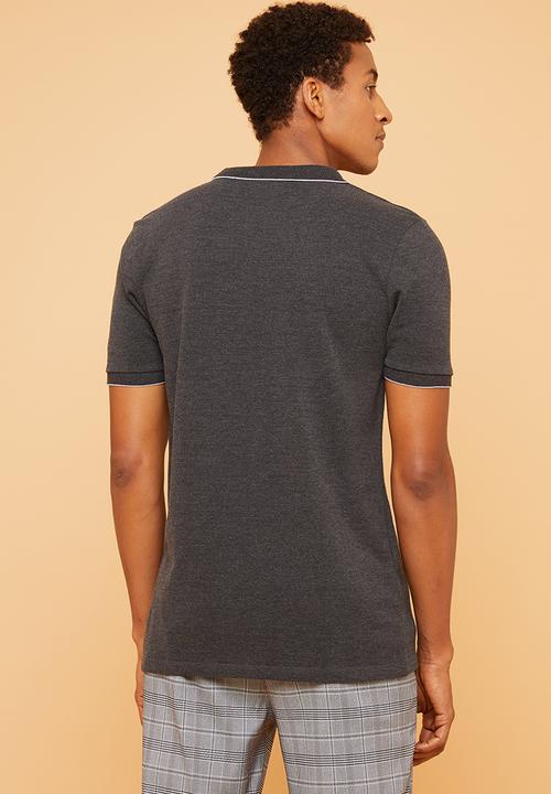 Superbalist - Pique slim fit tipped golfer - grey