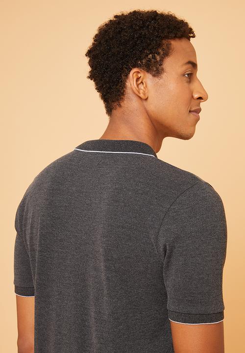 Superbalist - Pique slim fit tipped golfer - grey