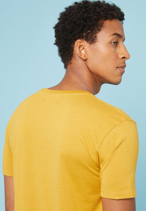 Superbalist - Plain crew neck short sleeve tee - yellow