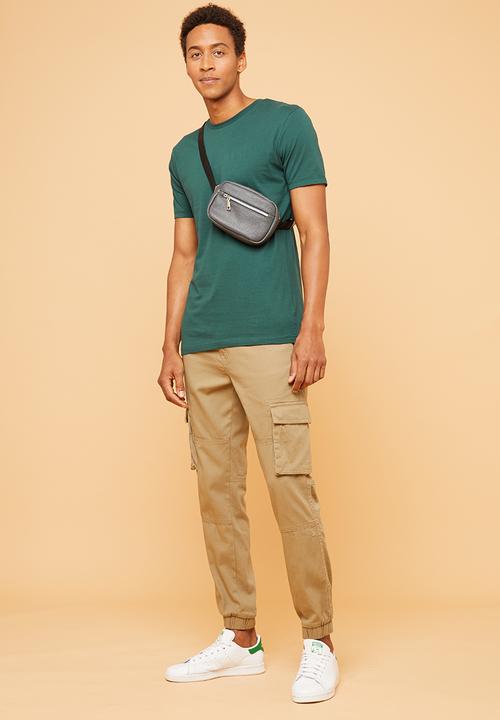 Superbalist - Plain crew neck short sleeve tee - green