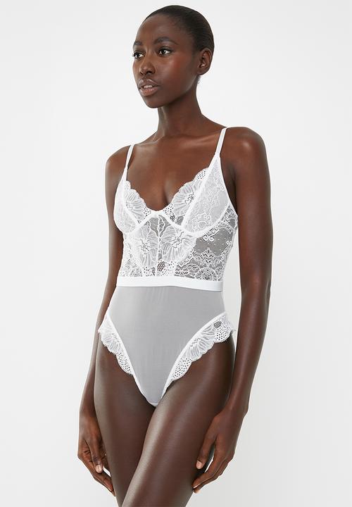 Missguided - White lace flutter body - white