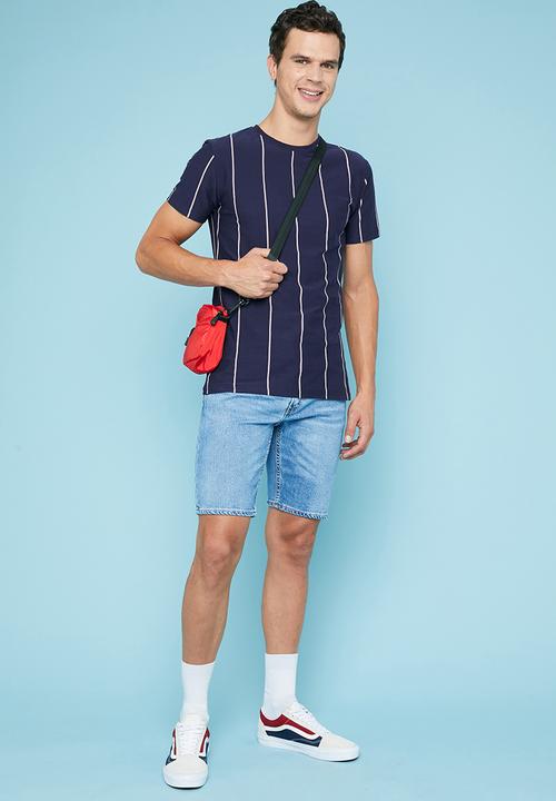 Superbalist - Vertical stripe crew neck tee - navy & red 