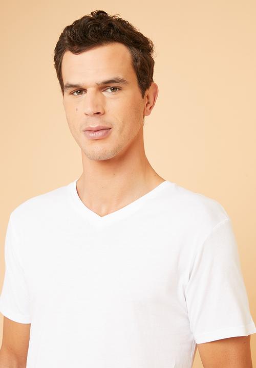 Superbalist - Plain V-neck short sleeve tee - white