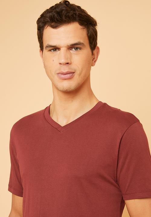Superbalist - Plain V-neck short sleeve tee - burgundy