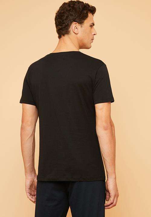 Superbalist - Plain V-neck short sleeve tee - black